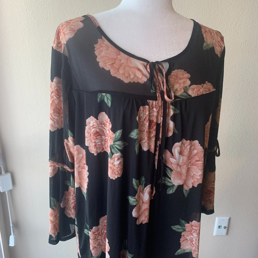 Black and Pink blouse with bell sleeves